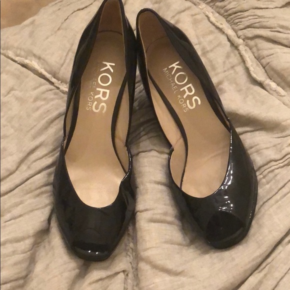 Michael kors wedges. Size 7.5 - Picture 1 of 2